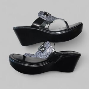 Guess Black & Gray Platform Sandals Women's Size 7.5 New w/o Tags